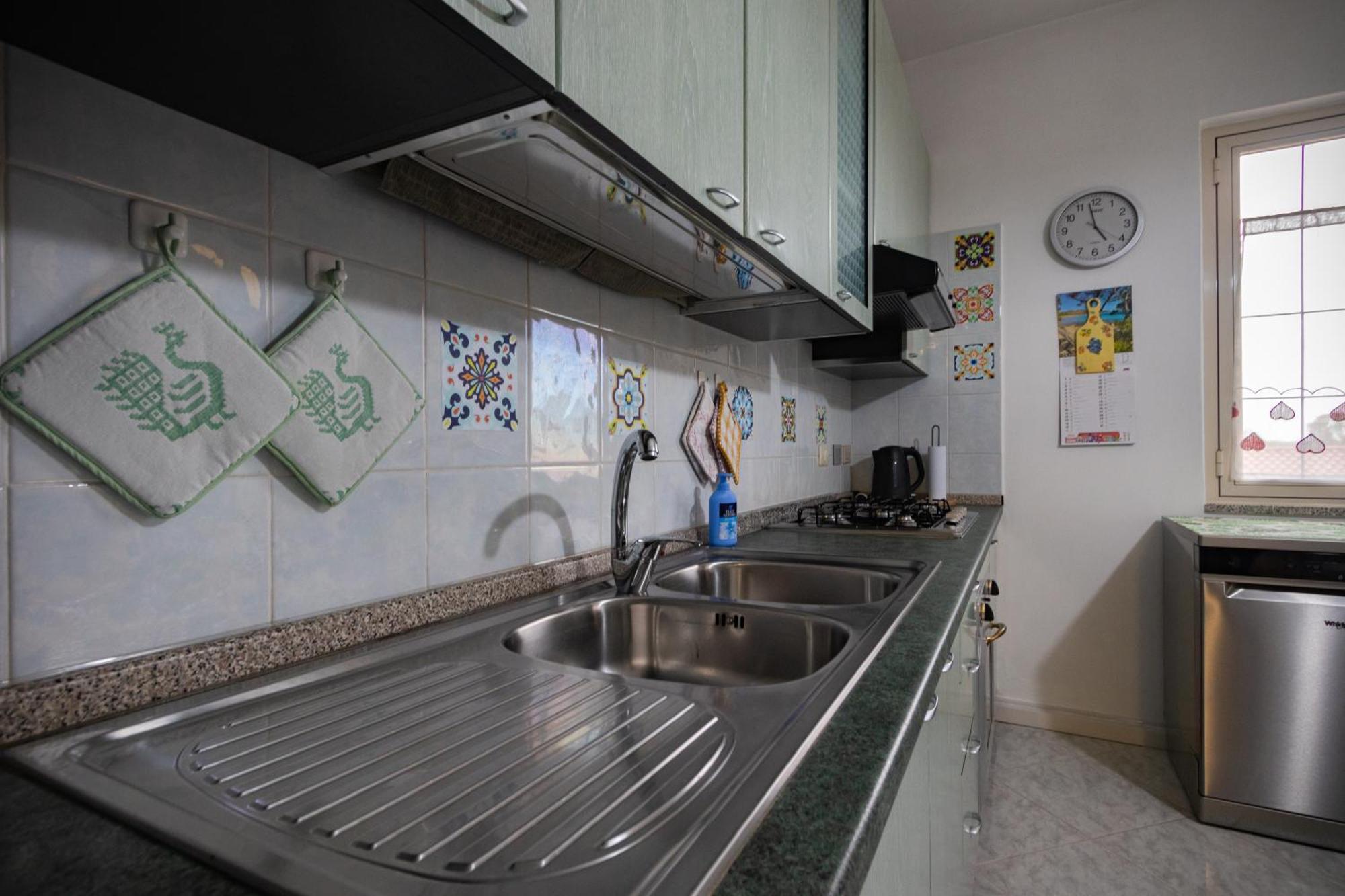 Casa Marcy Apartment Oristano Bagian luar foto