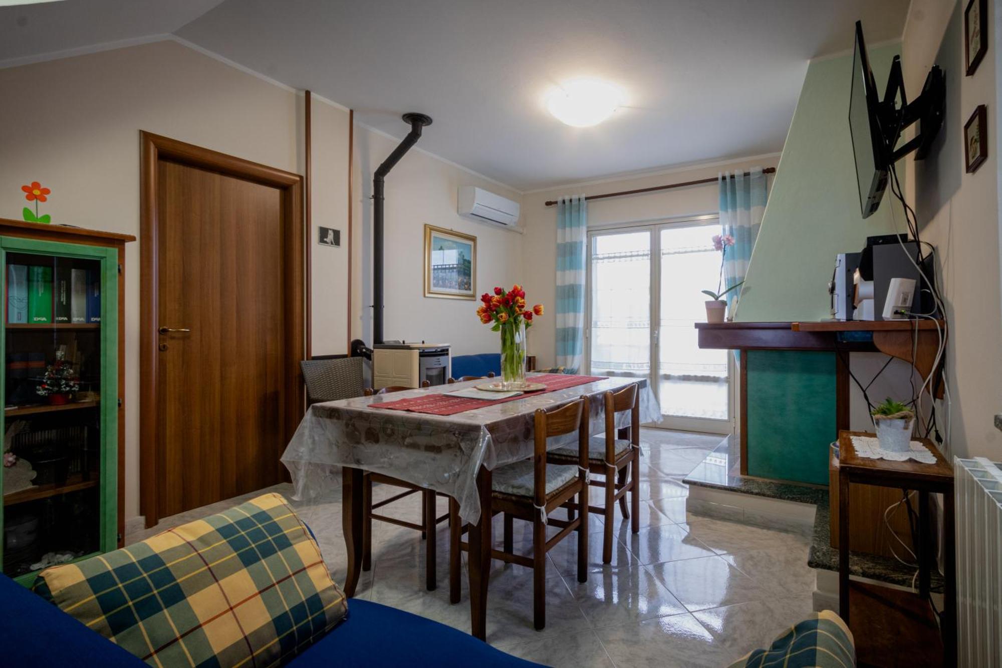 Casa Marcy Apartment Oristano Bagian luar foto